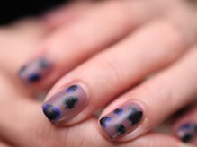 クロ(KURO)/マットレオパード/柳津ネイル