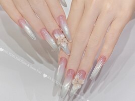 冬のスノーホワイトネイル