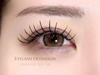 ルチア(Lucia)/羽のような軽いつけ心地