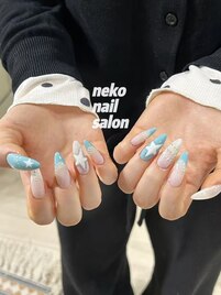 春ネイル　水色　フレンチ　星