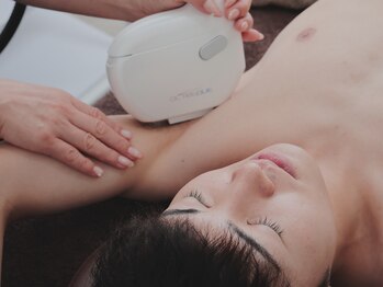 ビー(b.)/夏に向けて★ワキ脱毛!