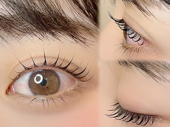 ガーランドビューティー(garland beauty)の写真/【高持続&毛質改善まつげパーマ】上質な技術×こだわりの商材で、キープ力と健康なまつ毛を両方実現★