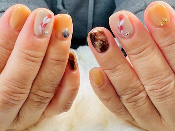 ケアビューティサロン(care beauty salon)/大人ハートニュアンスネイル