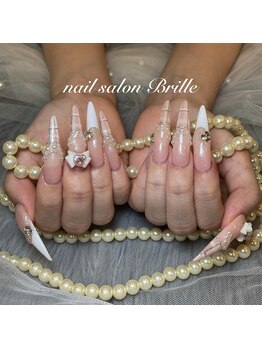 エスフィーネイルサロン ブリーユ(Esfy nailsalon Brille)/フレンチチェックネイル