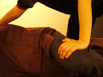 スマイルハンド 大阪駅前第1ビル店/腰脚ストレッチ