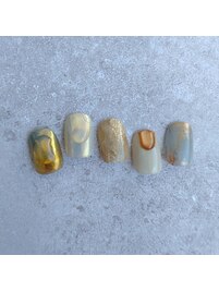 ニュアンスぷっくりネイル