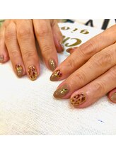 ナナズネイル 西小倉店(NANA's Nail)/落ち着いたカラーで　byNANA