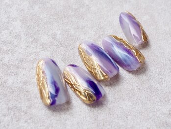 カトルナフ(quatre fois neuf)/ゴールドニュアンスネイル