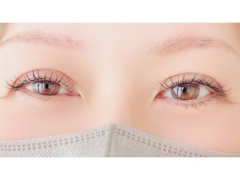 クリア アイラッシーズ アンド ネイルサロン シャイン(CLEAR & SHINE)/フラットラッシュおつけ足し