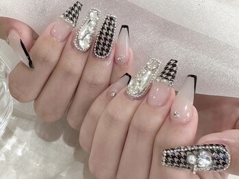 ラビィ(Raviy)/千鳥柄ネイル