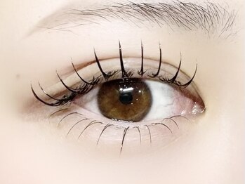 フィールカブ 仙川(feel kab)の写真/さりげないナチュラル～たっぷりボリュームデザインまで幅広く対応！ベテランアイリストが理想を叶えます☆