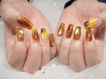 ひまわりネイル