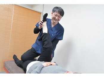 【腰痛/肩こり/鍼/産後骨盤ケア/むくみ改善/ラジオ波】綱島はりきゅう整骨院の写真/熟練スタッフによる専門的なアプローチでお困りの痛みを改善!結果にこだわる施術で根本から改善致します◎