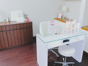 ジョリーネイル(Jolie Nail)/