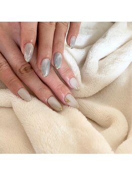 プティパントル(Putit Peinture)/アシメネイル♪