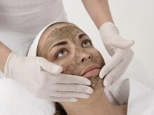 キヌ(KINU)/クリスティーナ／ローズドメーラ