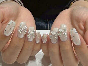 アイネイルズ 新宿店(I nails)/【Ayu】艶ミラードットリボン