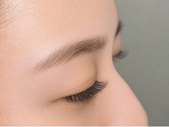 ベティ バイ シェーン(Betty by schon)の写真/【ご新規様オフ無料♪】モチの良さに定評あり！目の形や生えグセを見極めた施術で瞳を大きく印象的に★