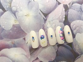 たらし込みフラワーネイル