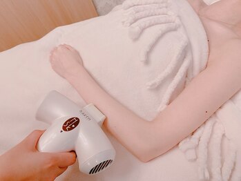 アゼリア 本厚木店(AZALEA)/BODYも脱毛しながらフォト効果有