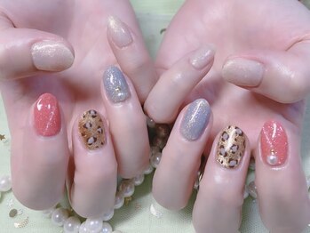キラキラネイル 川口 南鳩ヶ谷店/ヒョウ柄ネイル/マグネット