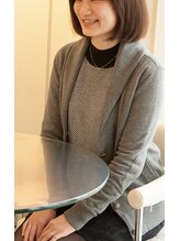 えすてさろん ケイアンドエフ(k&f)/鏡を見て実感！嬉しさにじむ瞬間