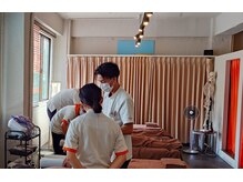 カラダファクトリー 池袋西口店/店内写真