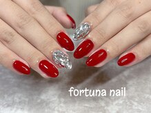 フォルトゥーナ 神田(Fortuna)/赤ワンカラー 埋め尽くす