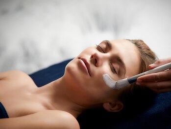 ユーフォリア ファステ デトックスアンドビューティー(Euphoria Faste detox&beauty)の写真/《徹底美白》夏に浴びた紫外線にアプローチ◎【オリゴフォースルミネーションFA80分¥9900！】