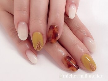 ミケ/べっこうネイル