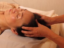 AOYAMA漢方ウィメンズサロン 南青山 表参道店/内臓ケアの間にヘッドマッサージ