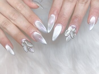 Charlie【チャーリー】の写真/丁寧なカウンセリングで一人一人の爪に合わせた施術◎深爪や薄爪などのお悩みも自然な仕上がりに整えます*