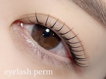 アイラッシュ＆ネイル レーヌ池袋 (Reine)/まつげパーマ