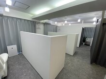 アンジェリック 大阪江坂店(Angelic)の雰囲気（半個室×マンツーマン施術でくつろぎの時間を提供いたします♪）