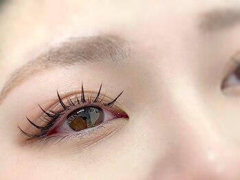 リリーラッシュ 立川店(LilyLash)の写真/話題のワンホンエクステで周りと差のつくお洒落なお目元に♪豊富なメニューを取り揃えております◎