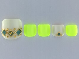 176　フット　￥8618