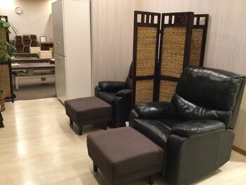 リラッサ 旭川店/寛ぎながらの足ツボ