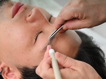 エンユイ 横浜 元町(EnnYui)/細胞ダメージ　眉毛デザイン脱毛