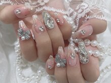 ラビィ(Raviy)/埋め尽くしキラキラネイル