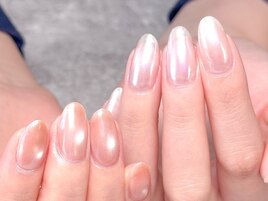 うるうるツヤツヤシンプルネイル