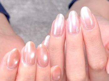 うるうるツヤツヤシンプルネイル