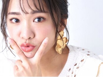 ベッキーラッシュ 神戸三宮店(BeckyLash)の写真/話題の新素材☆【フラットラッシュ】(オフ＆コ-ティング込)150本保証！￥5300☆自然な濃密まつ毛に感動！