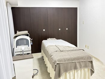 アップパイン(UPPINE)の写真/【大国町駅・今宮戎駅スグ】大人気メニュー眉毛脱毛!気になる部位が選べるパーツ脱毛も￥1,650から通える◎