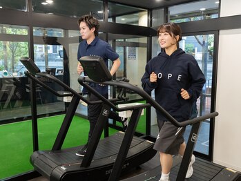 ドープ 横浜店/標高3,000ｍのトレッドミル
