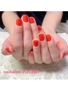 朱色が鮮やかなワンカラーネイル Pg リッシュ Riche のフォトギャラリー ホットペッパービューティー