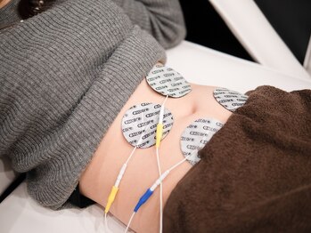 ケアハウス センター南(CARE HOUSE)/ EMS周波マシン簡単トレーニング