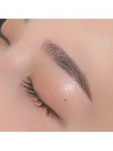 ビビ(BIBI)/細眉が似合う方