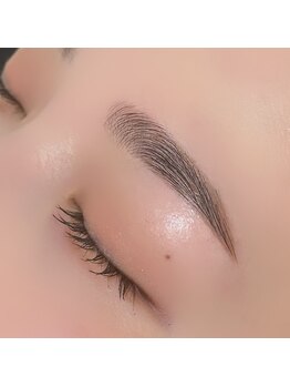 ビビ(BIBI)/細眉が似合う方