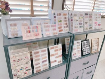 ネイルパティオ 新越谷店(nail patio)の写真/【定額￥5300/￥6300/￥7500】豊富なデザインを随時更新中！低価格なのでお財布にも優しく通いやすい☆