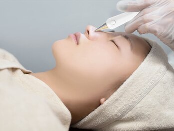 ラマアイル(Ramah Air)の写真/コンプレックスのない明るいお肌へ!美白美容液でシミ・しわに徹底アプローチ◎若々しい印象の見た目に♪